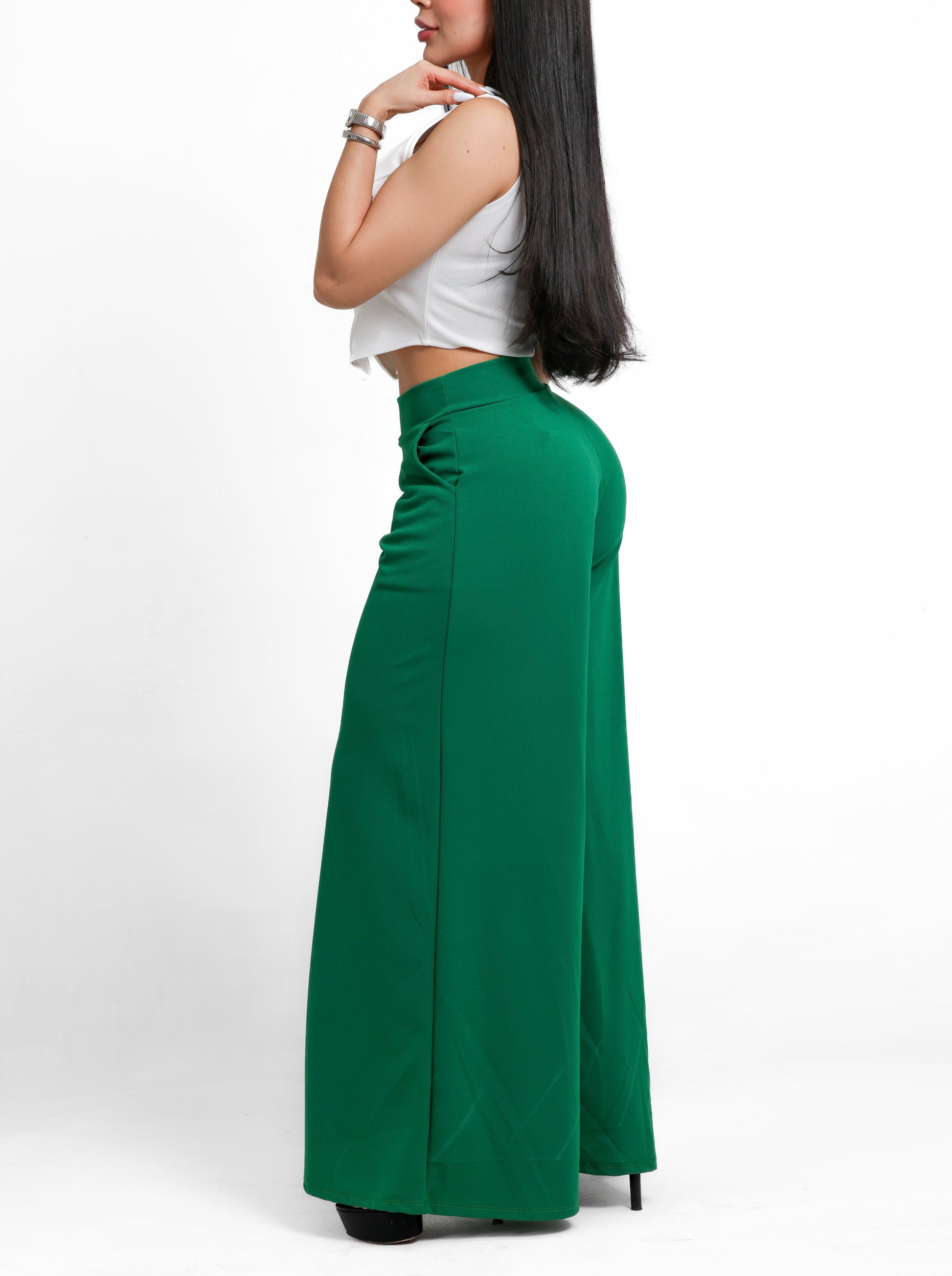 Pantalón acampanado