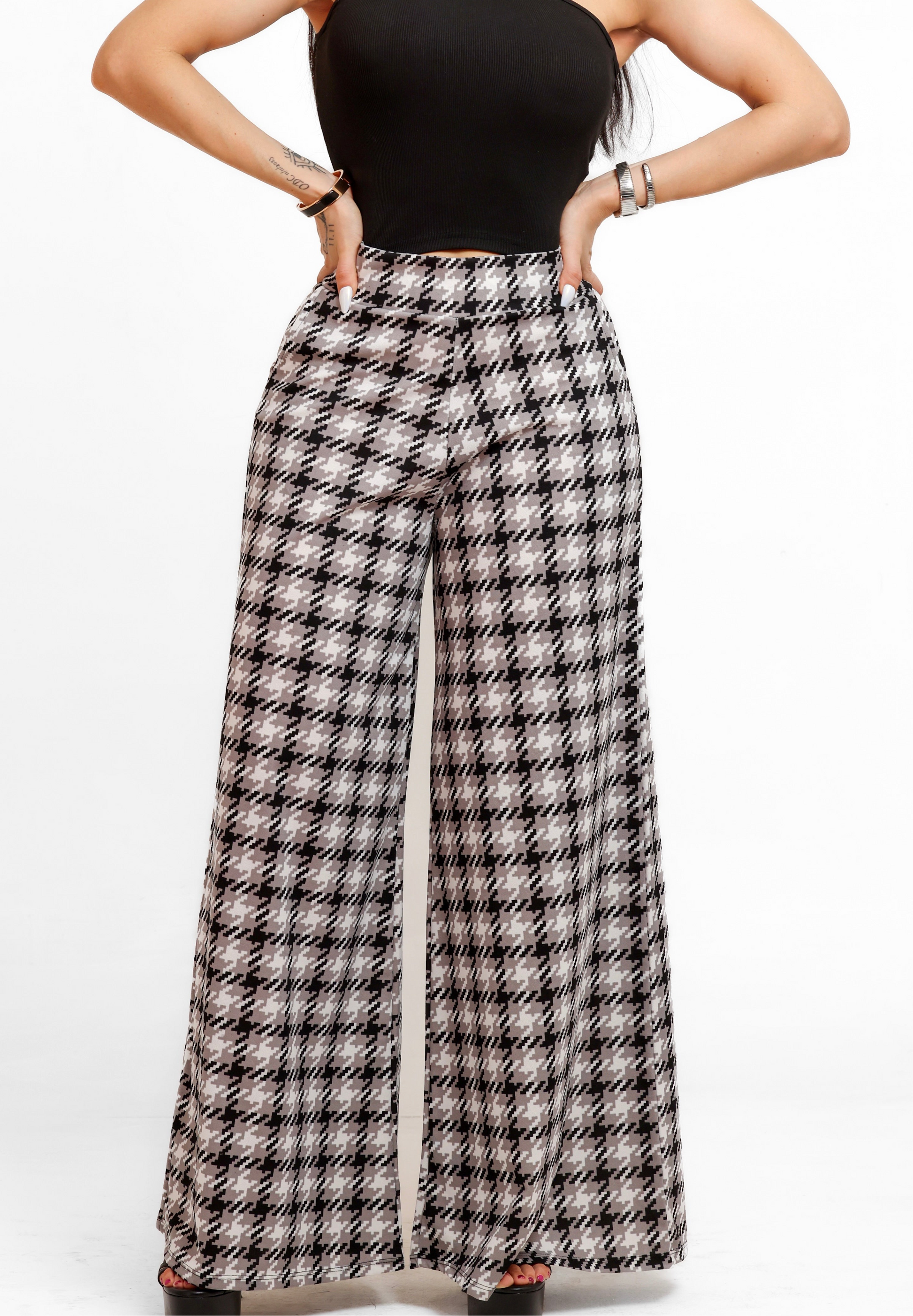 Pantalón acampanado