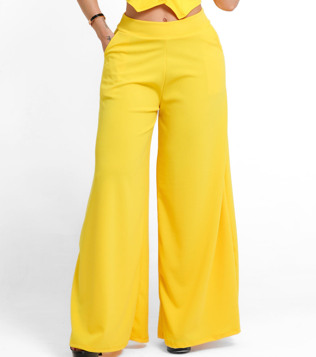 Pantalón acampanado